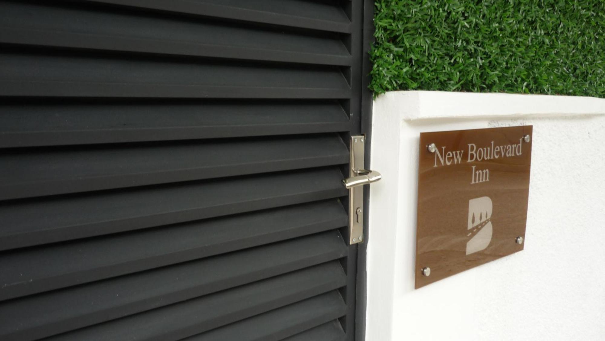 New Boulevard Inn Tirana Esterno foto