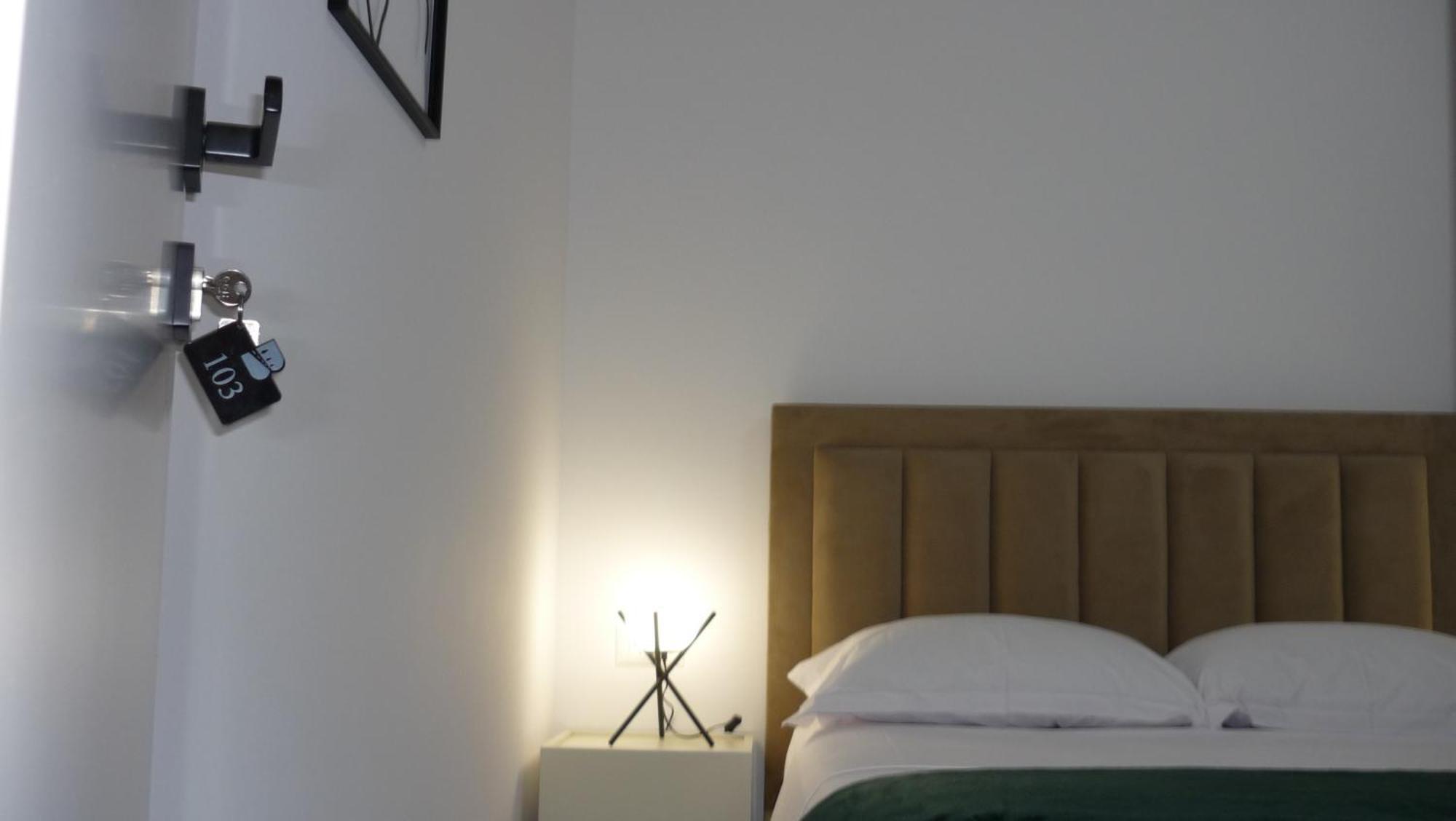 New Boulevard Inn Tirana Esterno foto