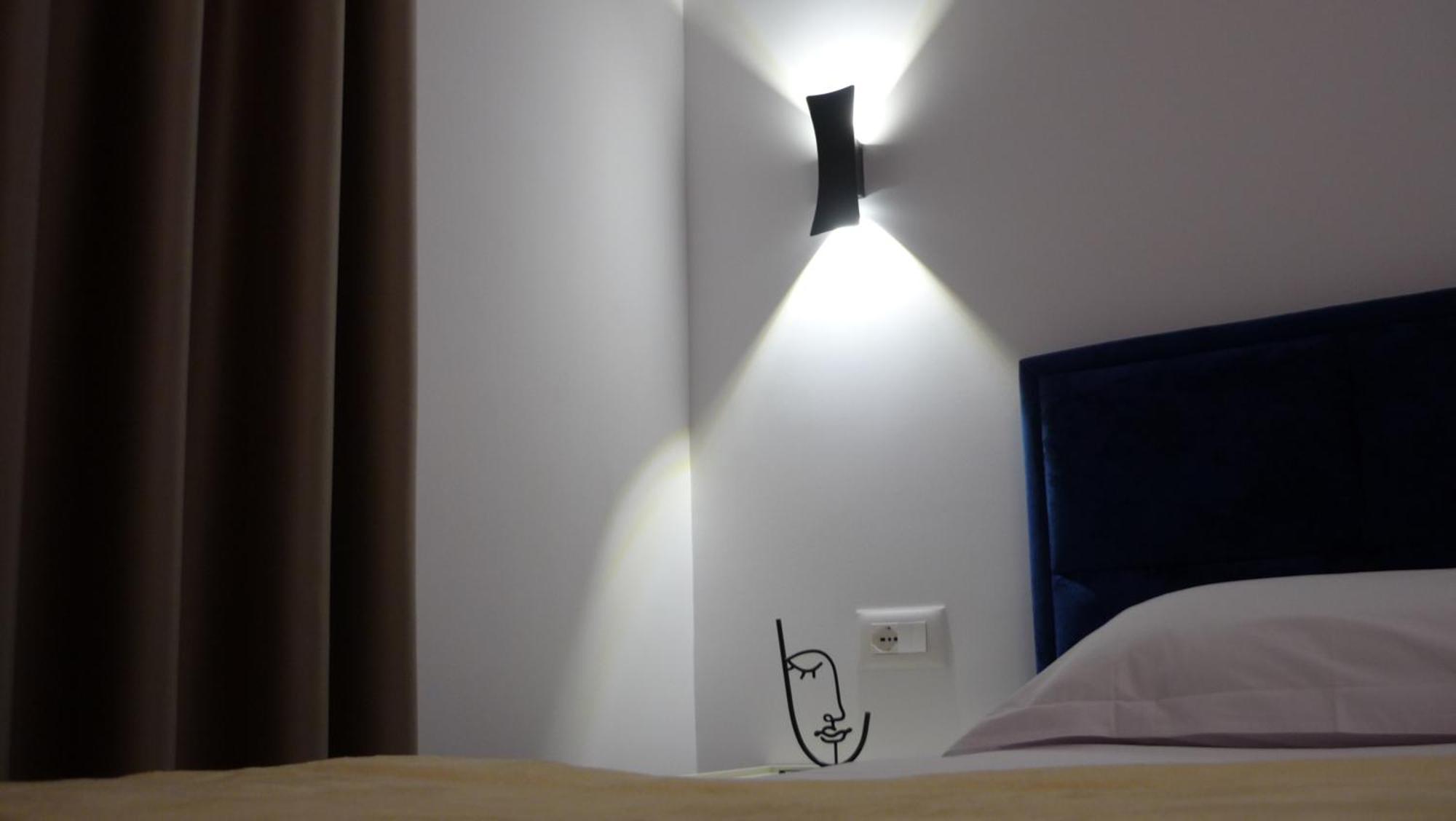 New Boulevard Inn Tirana Esterno foto