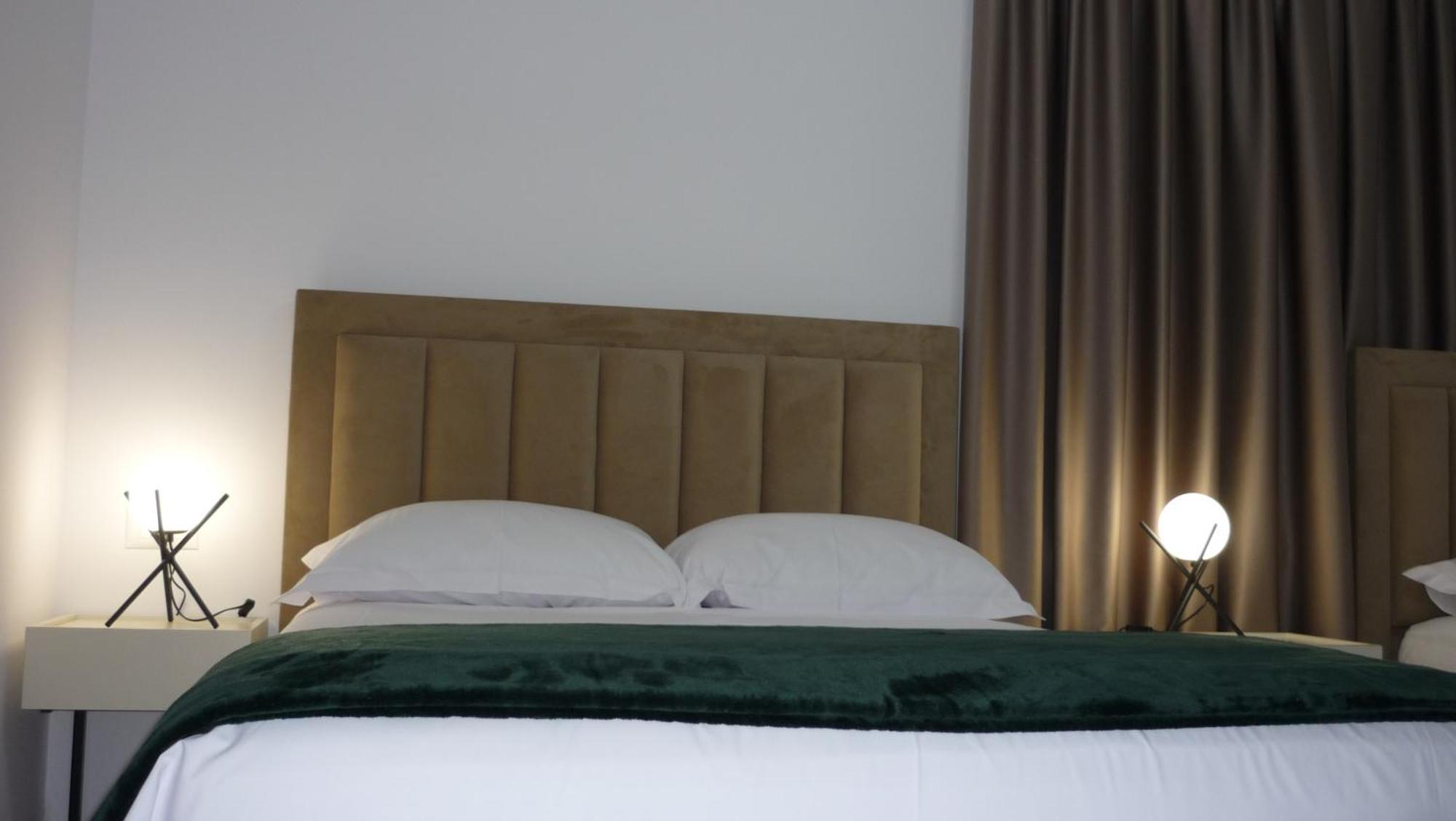 New Boulevard Inn Tirana Esterno foto