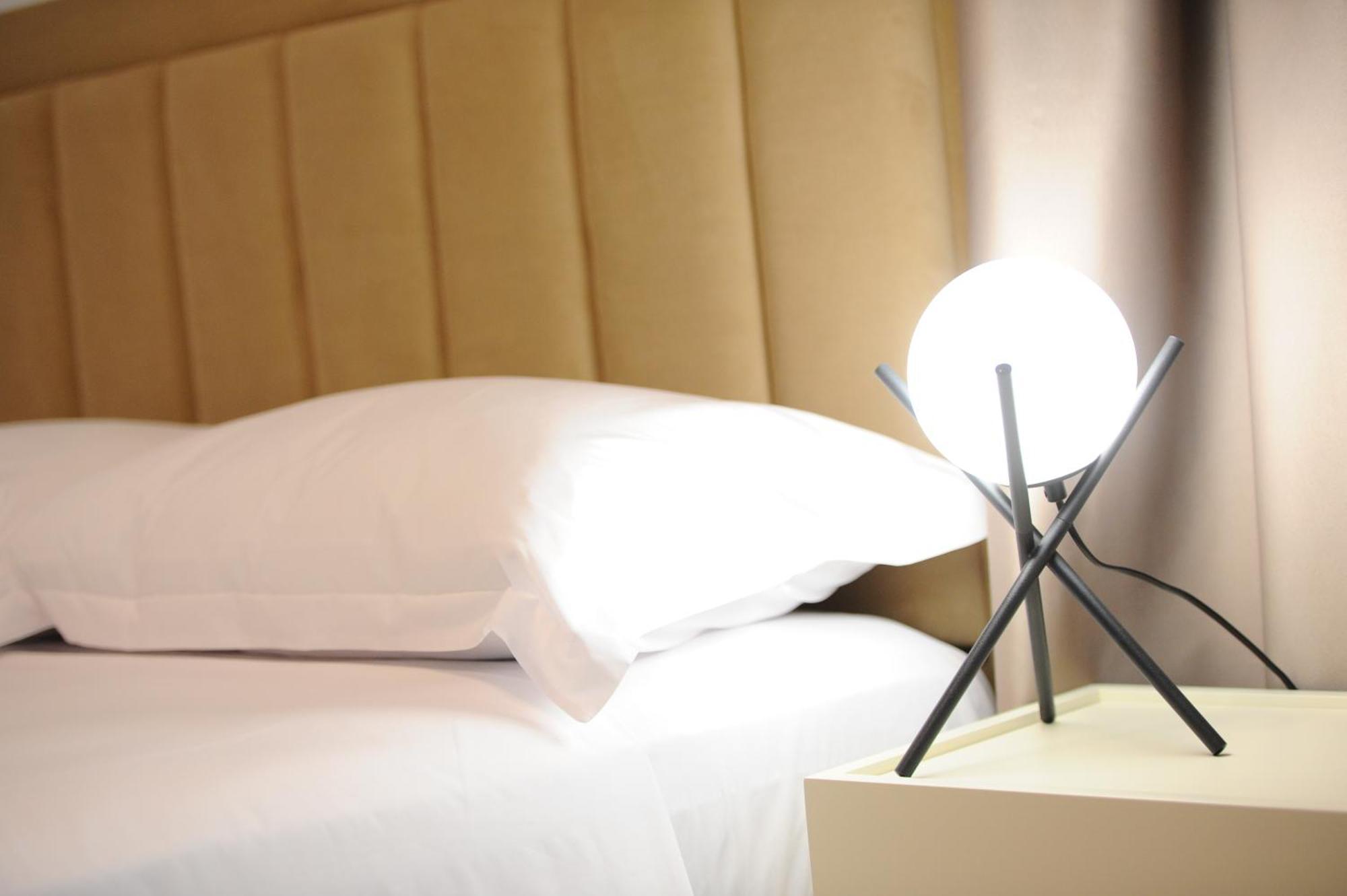 New Boulevard Inn Tirana Esterno foto