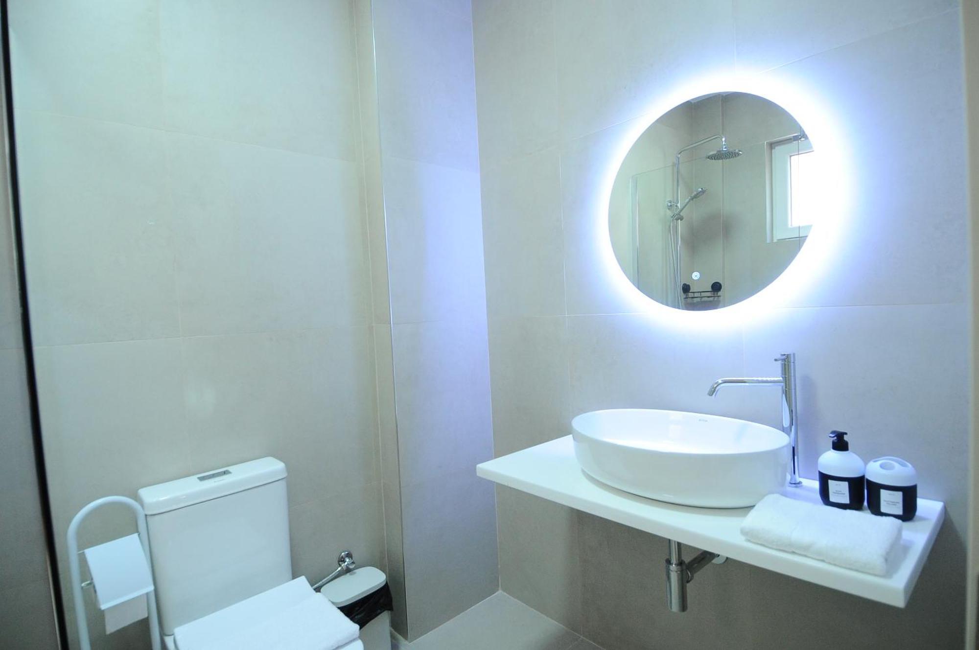 New Boulevard Inn Tirana Esterno foto